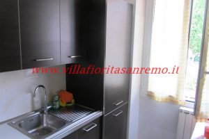 Enflish Street Apartment – V415 – Image 9
