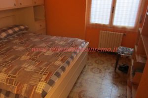 English Street Two Room – Image 15