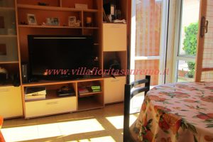 English Street Two Room – Image 7