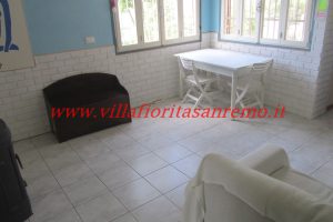 Sunny Cottage – V401 – Image 16