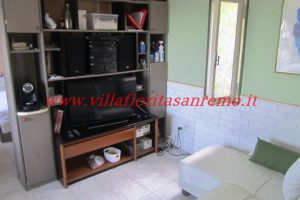 Sunny Cottage – V401 – Image 20
