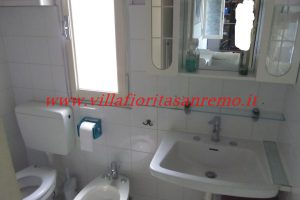 Sunny Cottage – V401 – Image 26