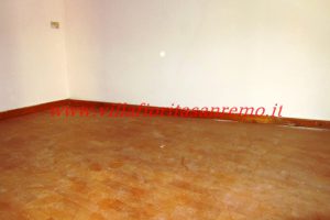 Sunny Terrace – V74 – Image 15